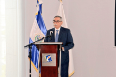 1- Dr. Néstor Castaneda Durante presentación del Diplomado en Prevención y Combate Sistémico de la Corrupción.