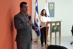 Julio César Merino, nuevo meimbro juramentado, dirige palabras a sus compañeros.