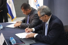 4- Lic. Mario Menéndez, Superintendente de la SSF, y Dr. Néstor Castaneda, presidente del TEG.