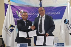 1- Dr. Néstor Castaneda, presidente del TEG, y Lic Ricardo Gómez, presidente IAIP,