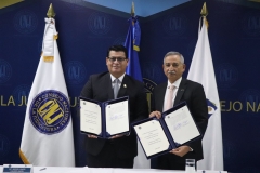 2- Lic. Miguel Calero, presidente del CNJ y Dr. Néstor Castaneda, Presidente del TEG.