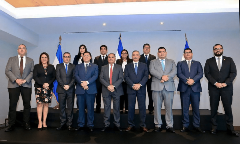 FXFIwtVXwAEFRWk